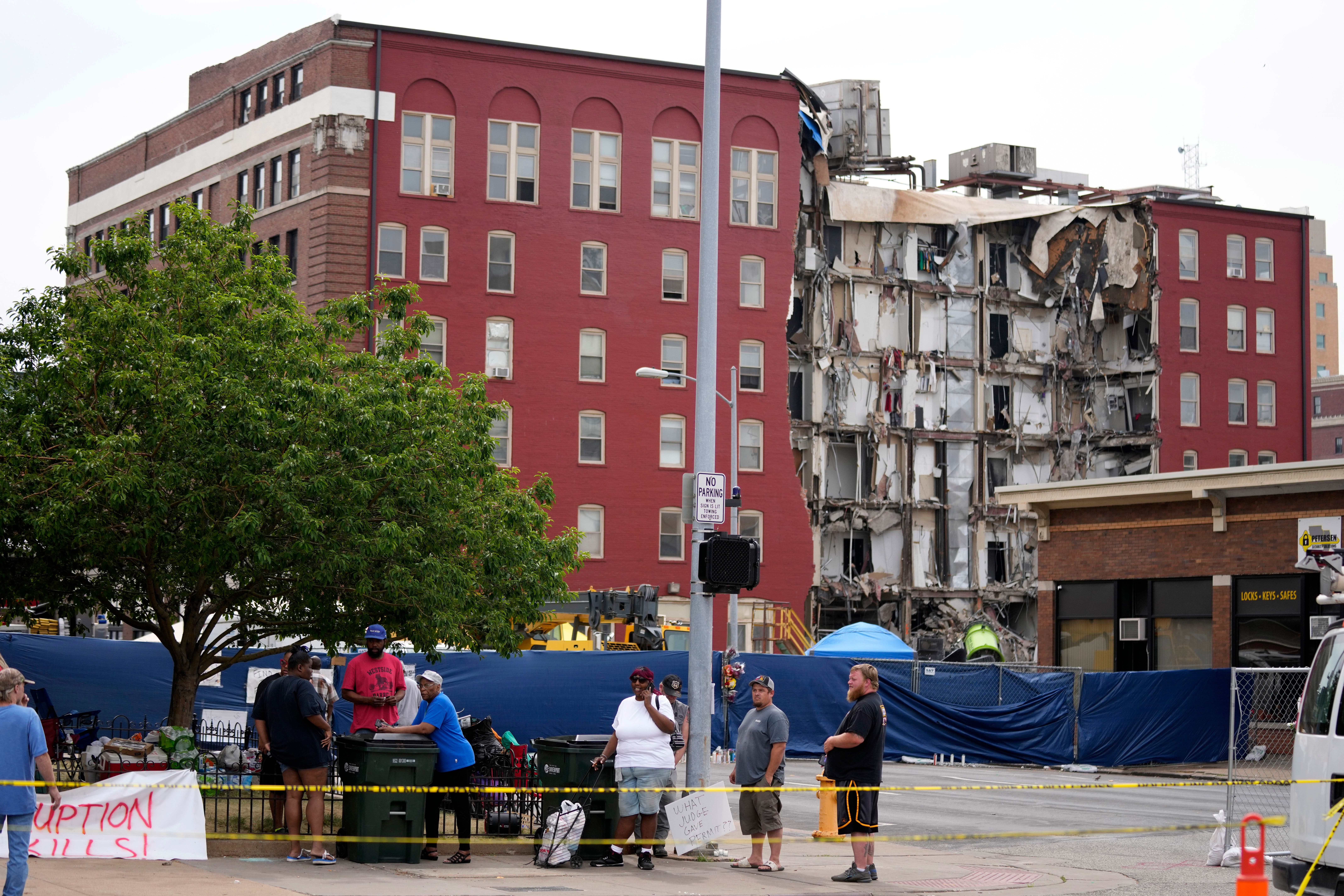 Iowa building owner pleads guilty to civil infraction following deadly collapse - Vimarsana News