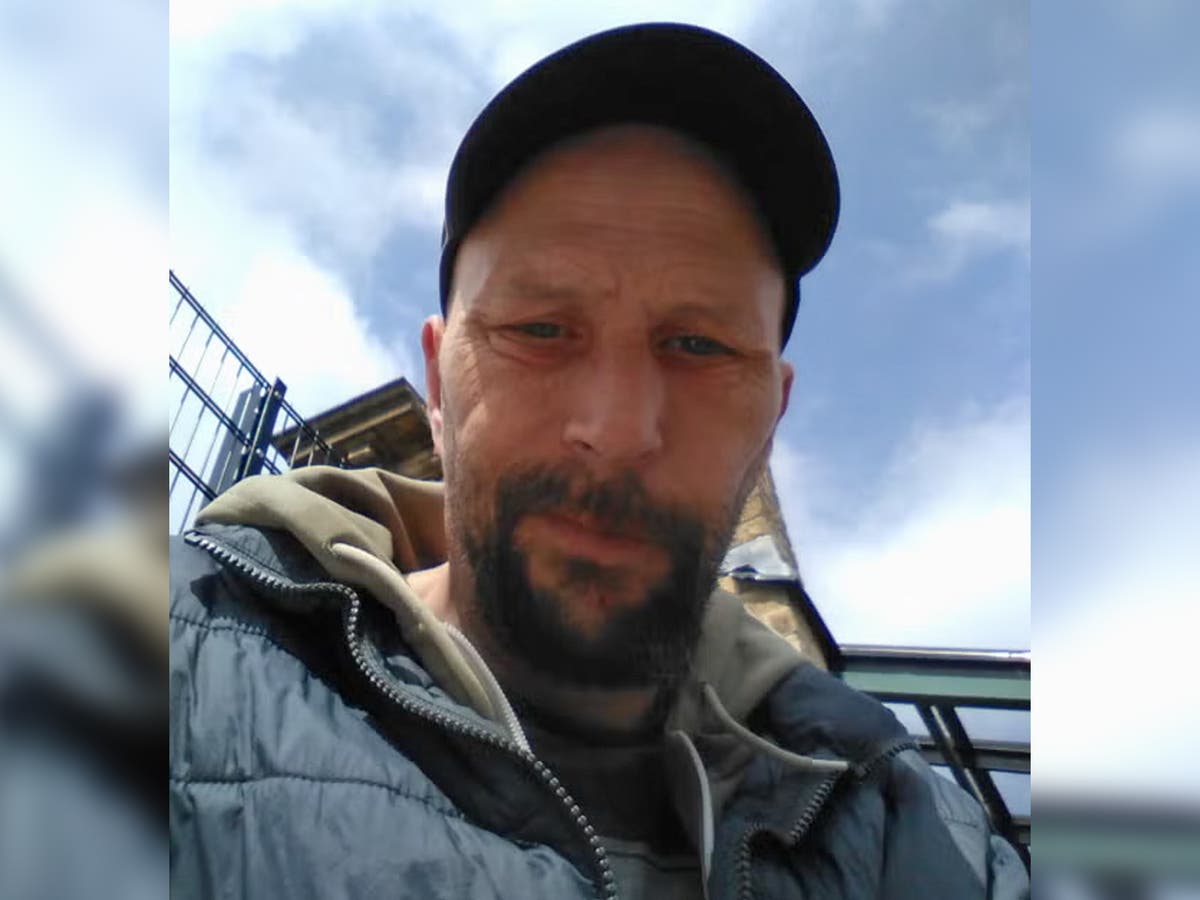 Father &lsquo;given 12 hours left to live&rsquo; after contracting hepatitis B in freak accident