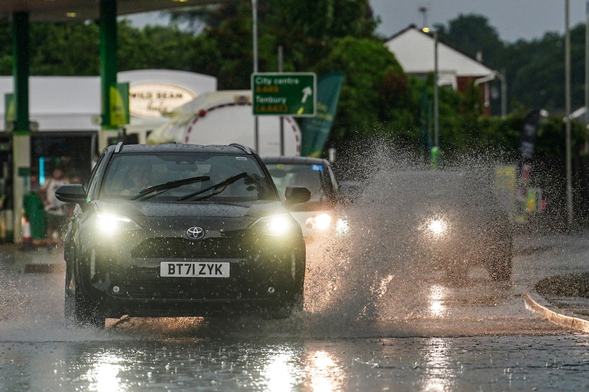More thunderstorms and 30C temperatures forecast after hottest day of the year