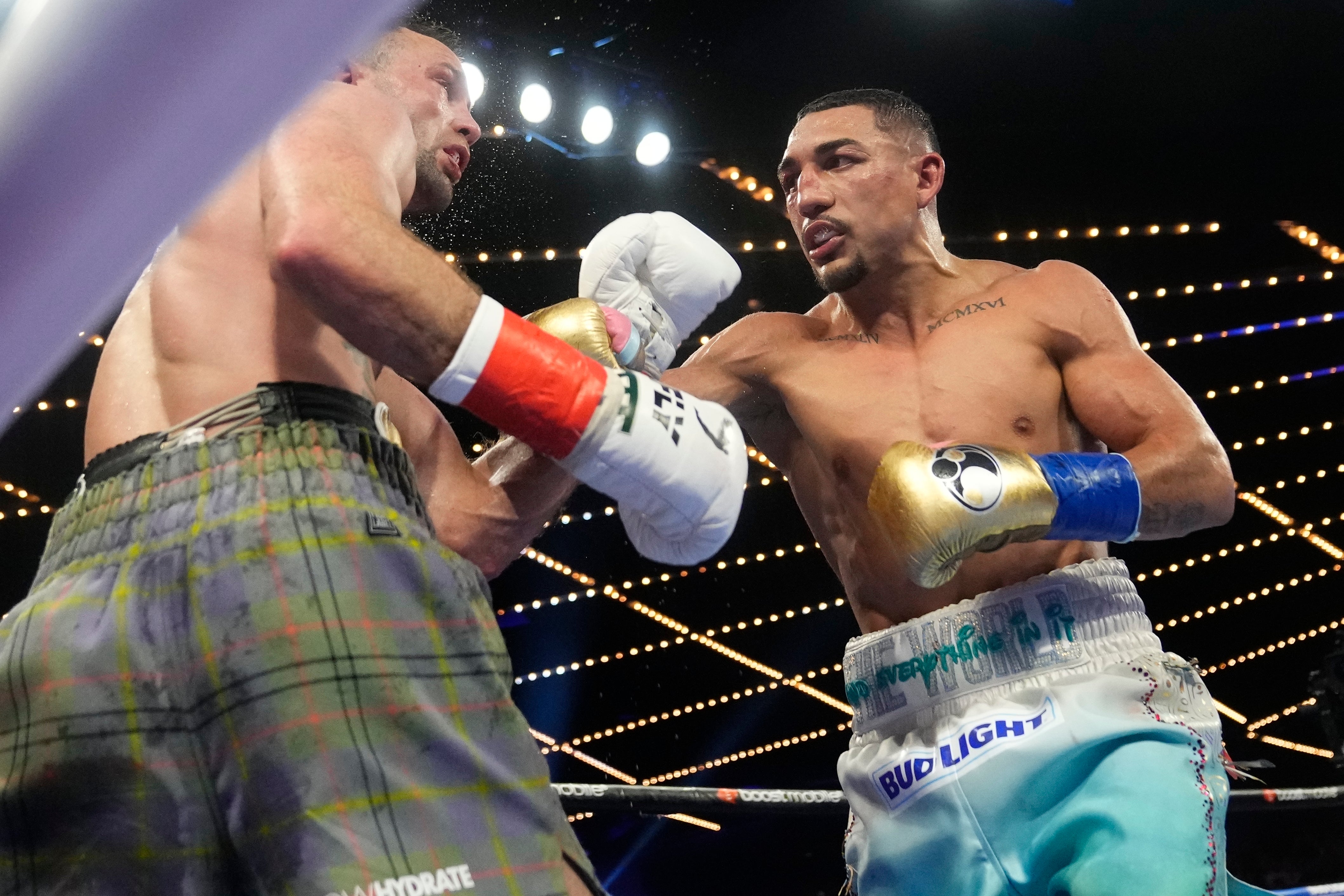 Steve Bunce Josh Taylor plunged into the unknown as Teofimo Lopez earns redemptive win The Independent