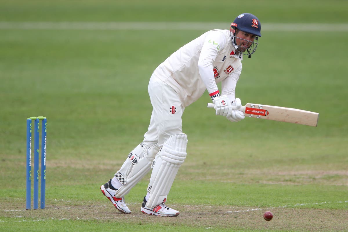 Sir Alastair Cook strikes 74th first-class century as Essex dominate Somerset Sir Alastair Cook strikes 74th first-class century as Essex dominate Somerset