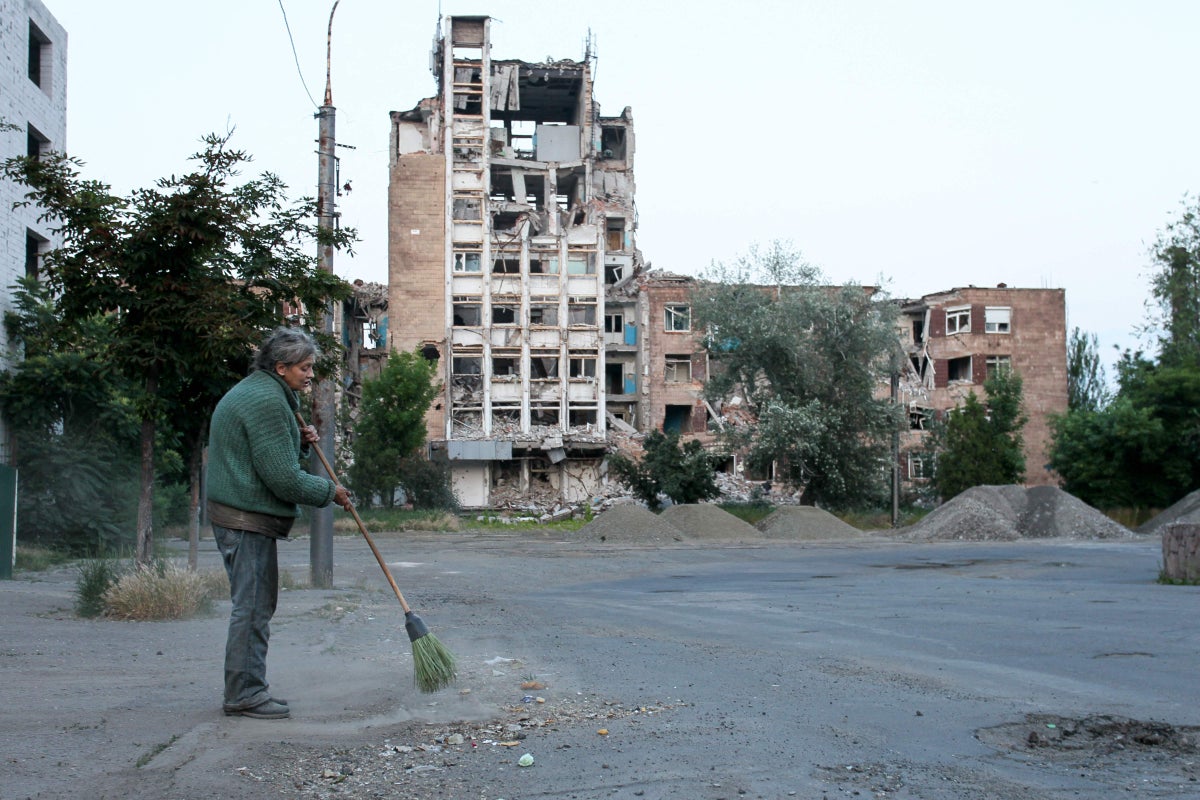 Ukraine claims first successes of counteroffensive as it recaptures three villages