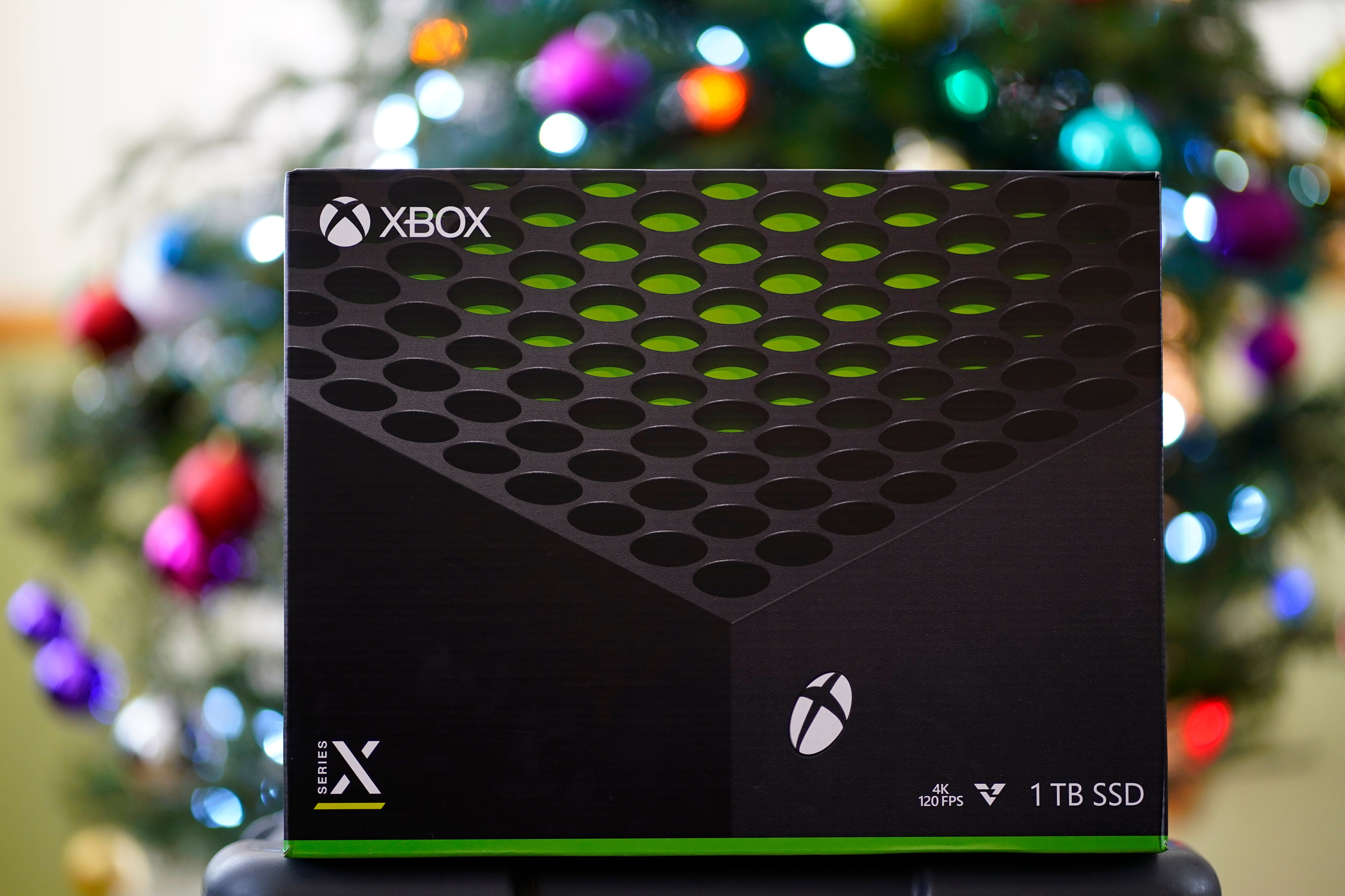 Microsoft Shows New Xbox, Setting Up Holiday 2020 Console Clash - Bloomberg