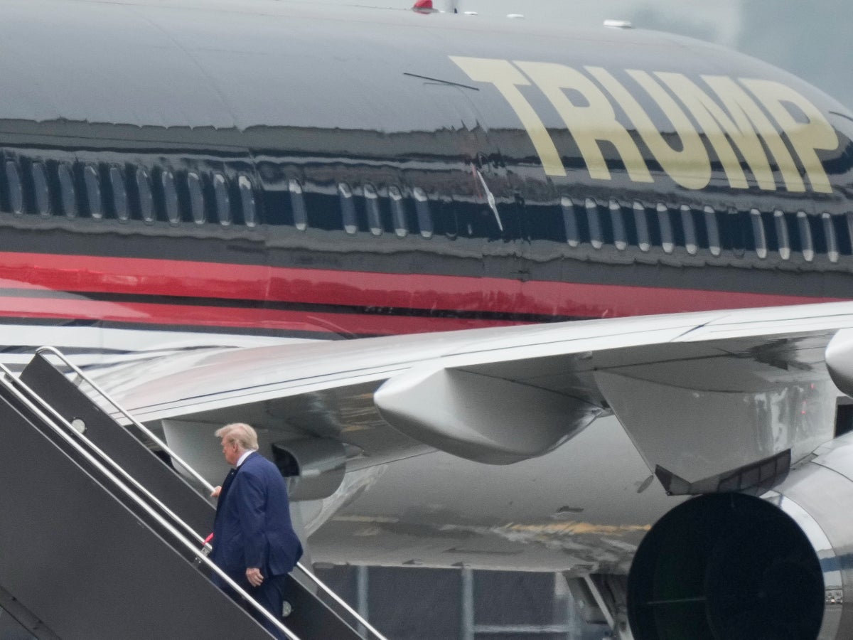 Trump indictment – news: Trump vows revenge as he lands in Miami for arraignment on 37 federal charges