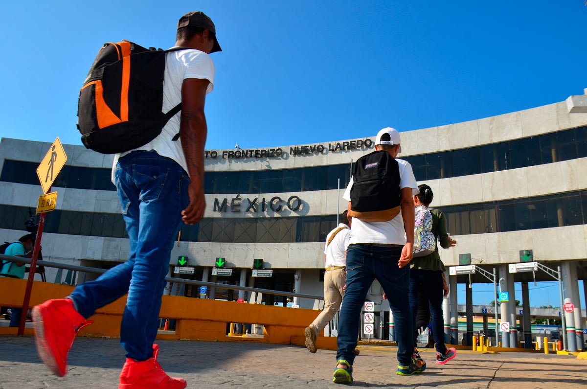 US: Online asylum appointments halted at 1 Texas crossing because of Mexican city’s safety woes