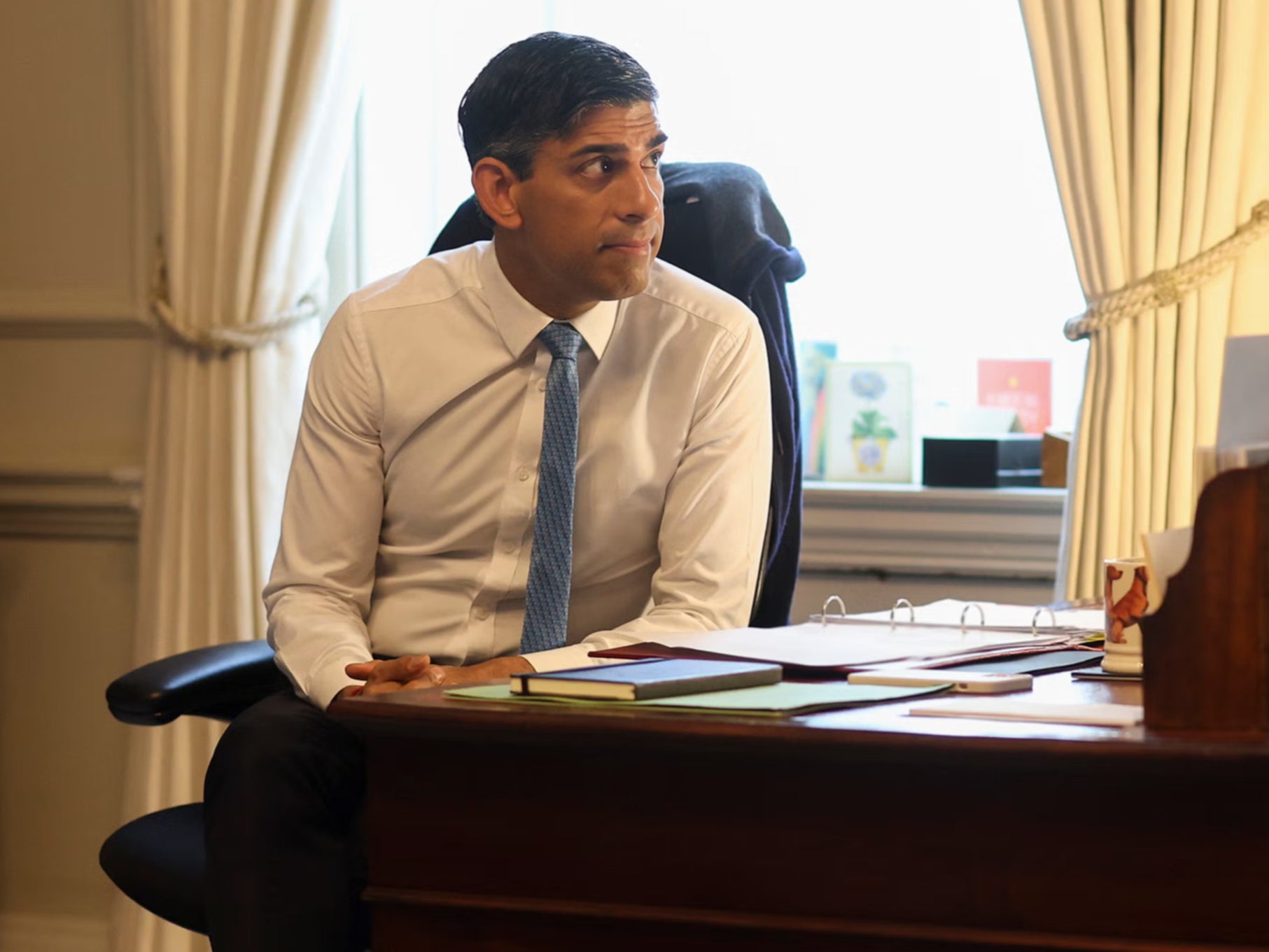 A lark, not an owl: Rishi Sunak gets to work early at No 10