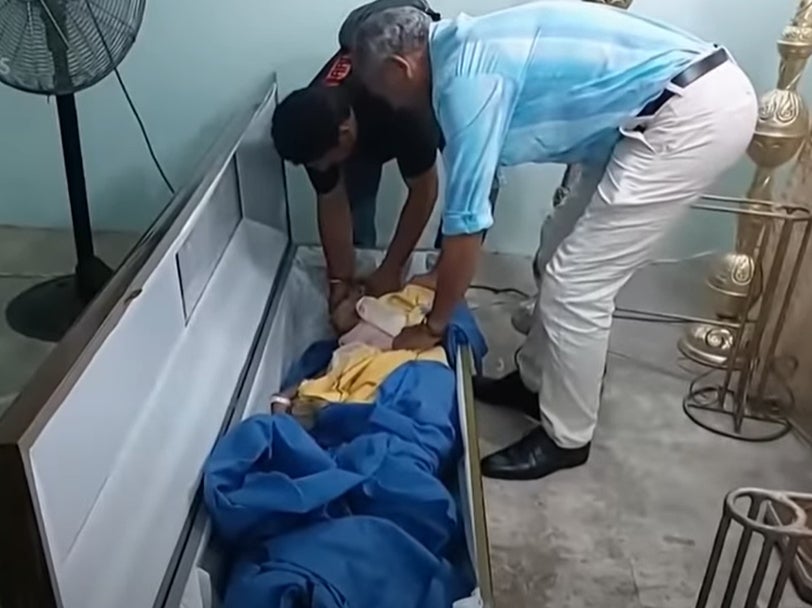 An elderly woman woke up during her funeral in Ecuador. Screengrab