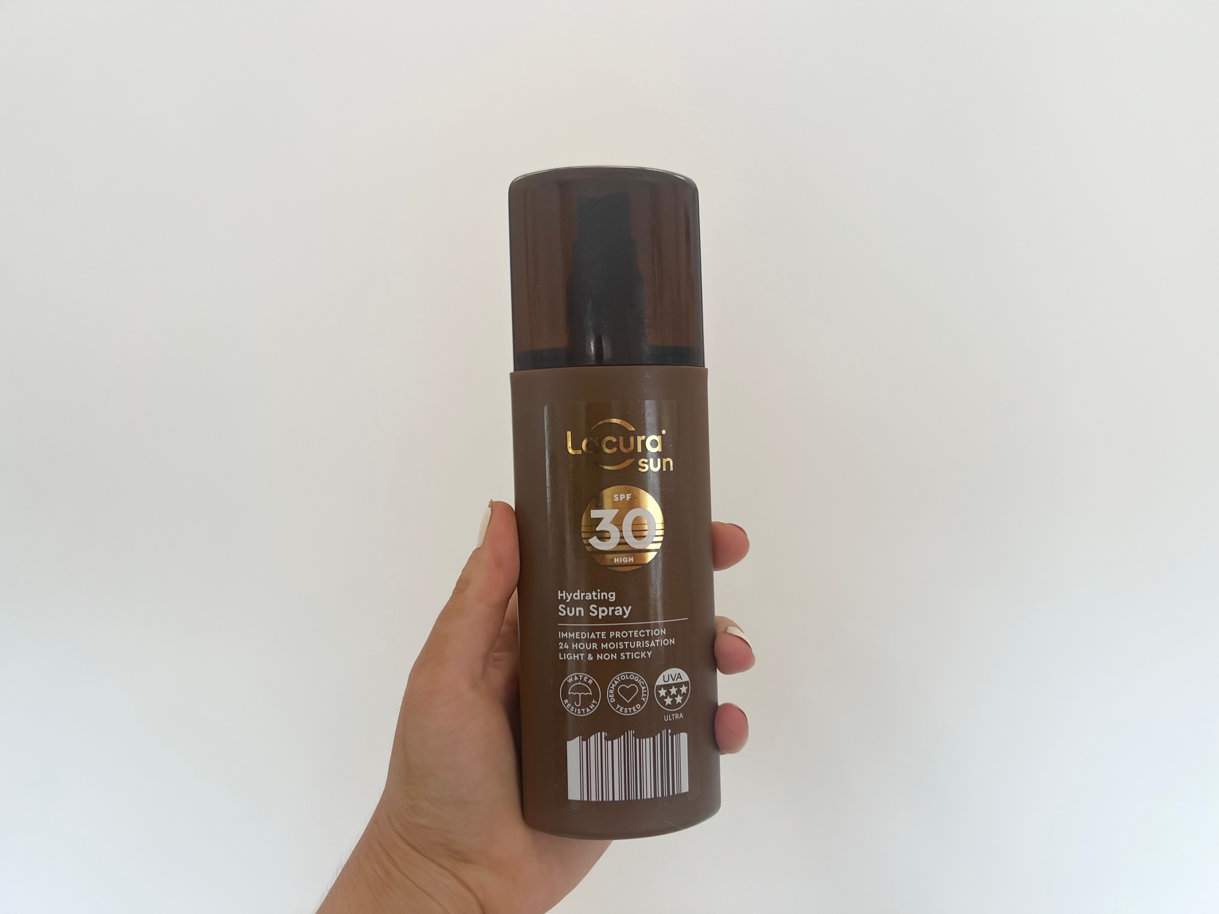Lacura SPF 30 hydrating sun spray review
