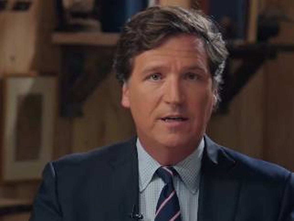 Tucker Carlson blasts ‘filthy and decadent’ Trump aides who exploited his need for flattery
