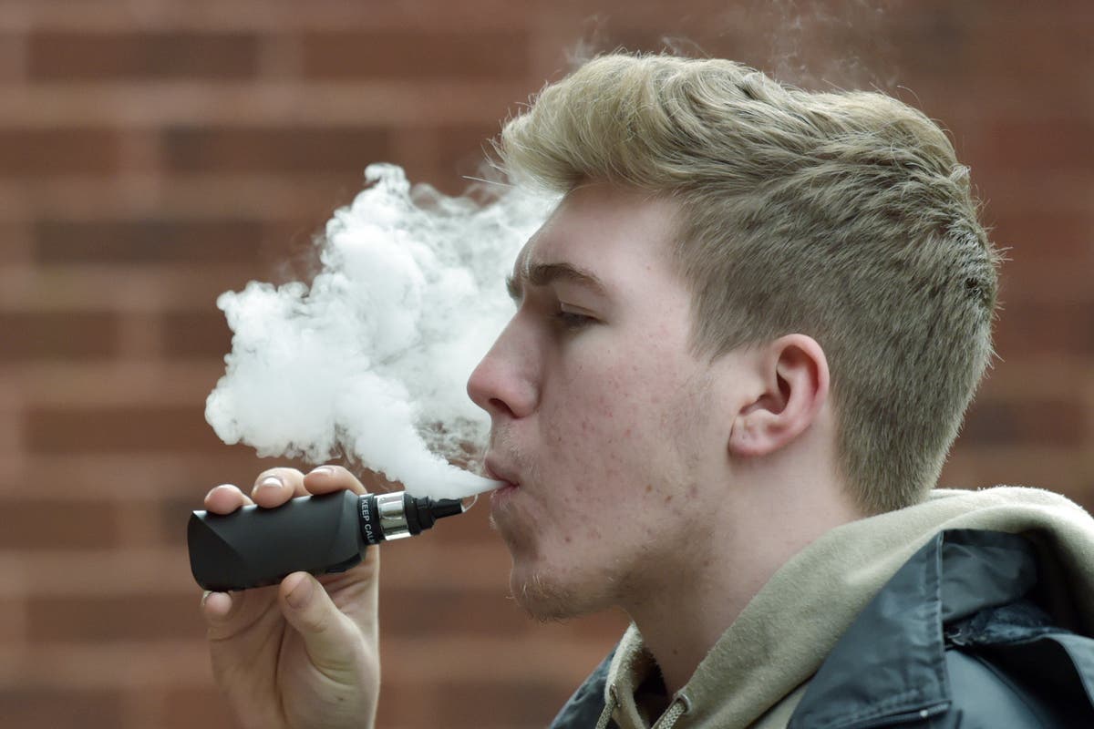 Schoolchildren in hospital as pupils ‘struggle to make it through class without vaping’