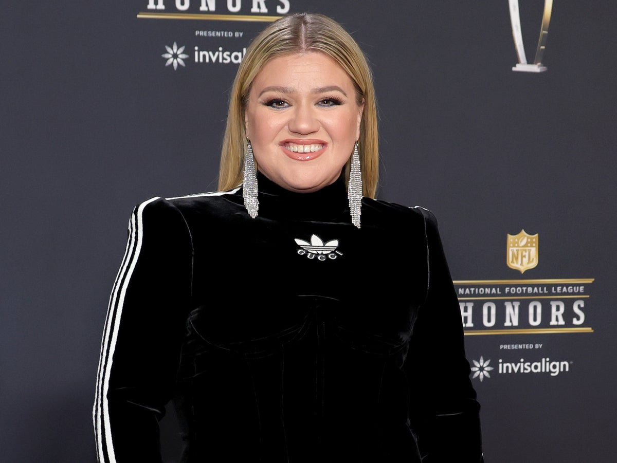 Kelly Clarkson says she became ‘lonely’ living in LA following divorce
