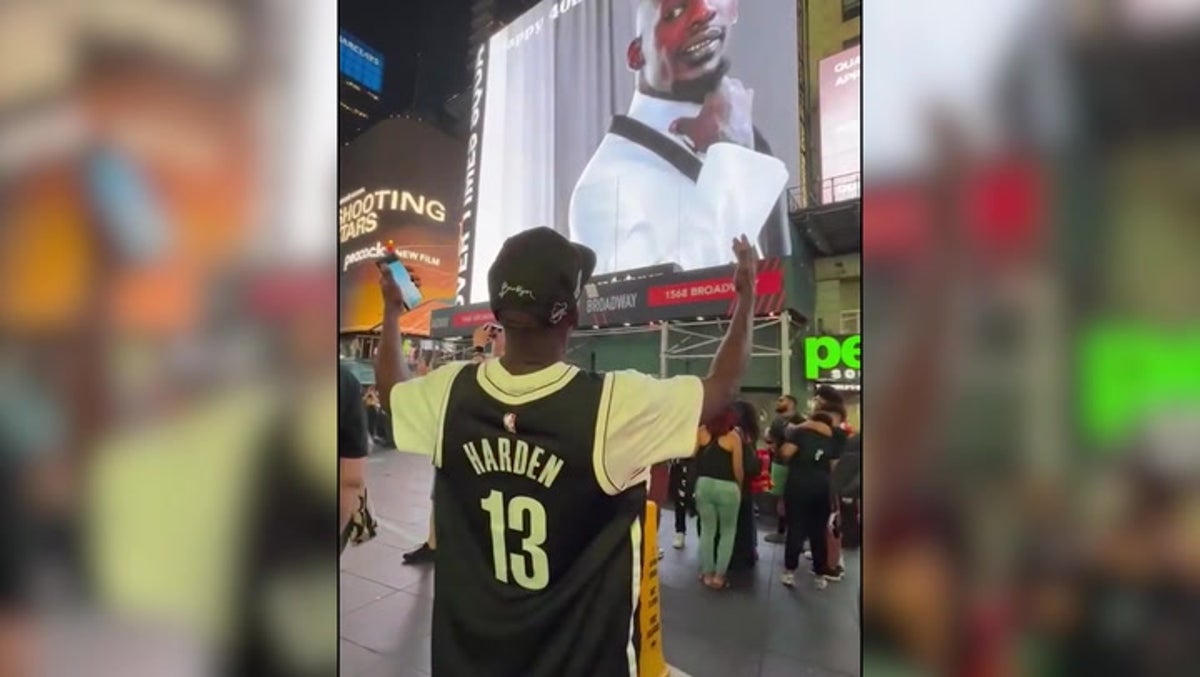 Wife puts husband’s face on Times Square billboard to celebrate his birthday