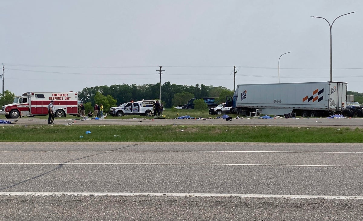 Fifteen dead as semi-truck hits bus carrying seniors in Canada