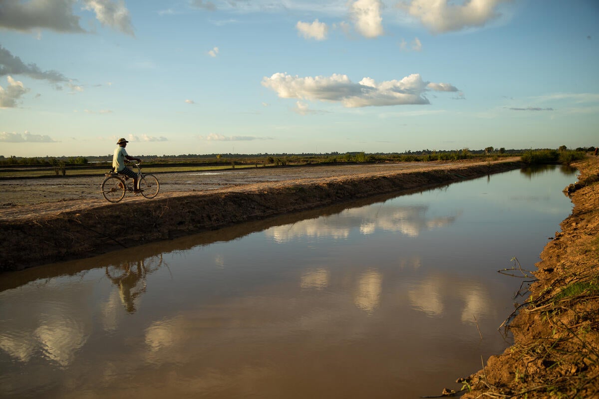 Funded by the Government of Japan, the canal serves 143 hectares of rice paddies, benefitting 128 families