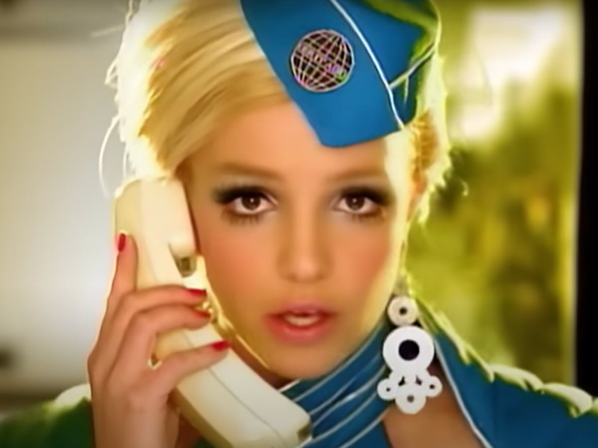Britney Spears Fans Discover ‘toxic Is About 7477