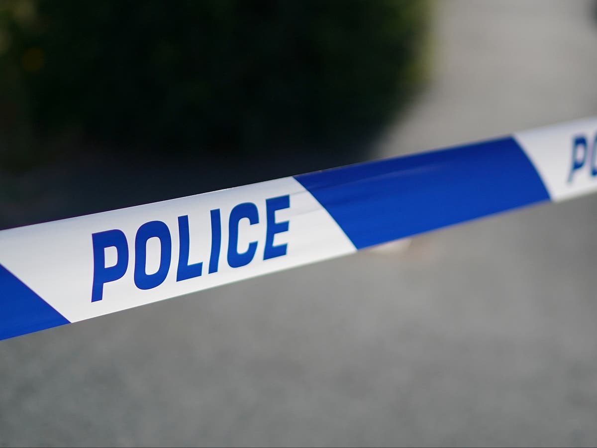 Man arrested after police officer stabbed in Kent Man arrested after police officer stabbed in Kent