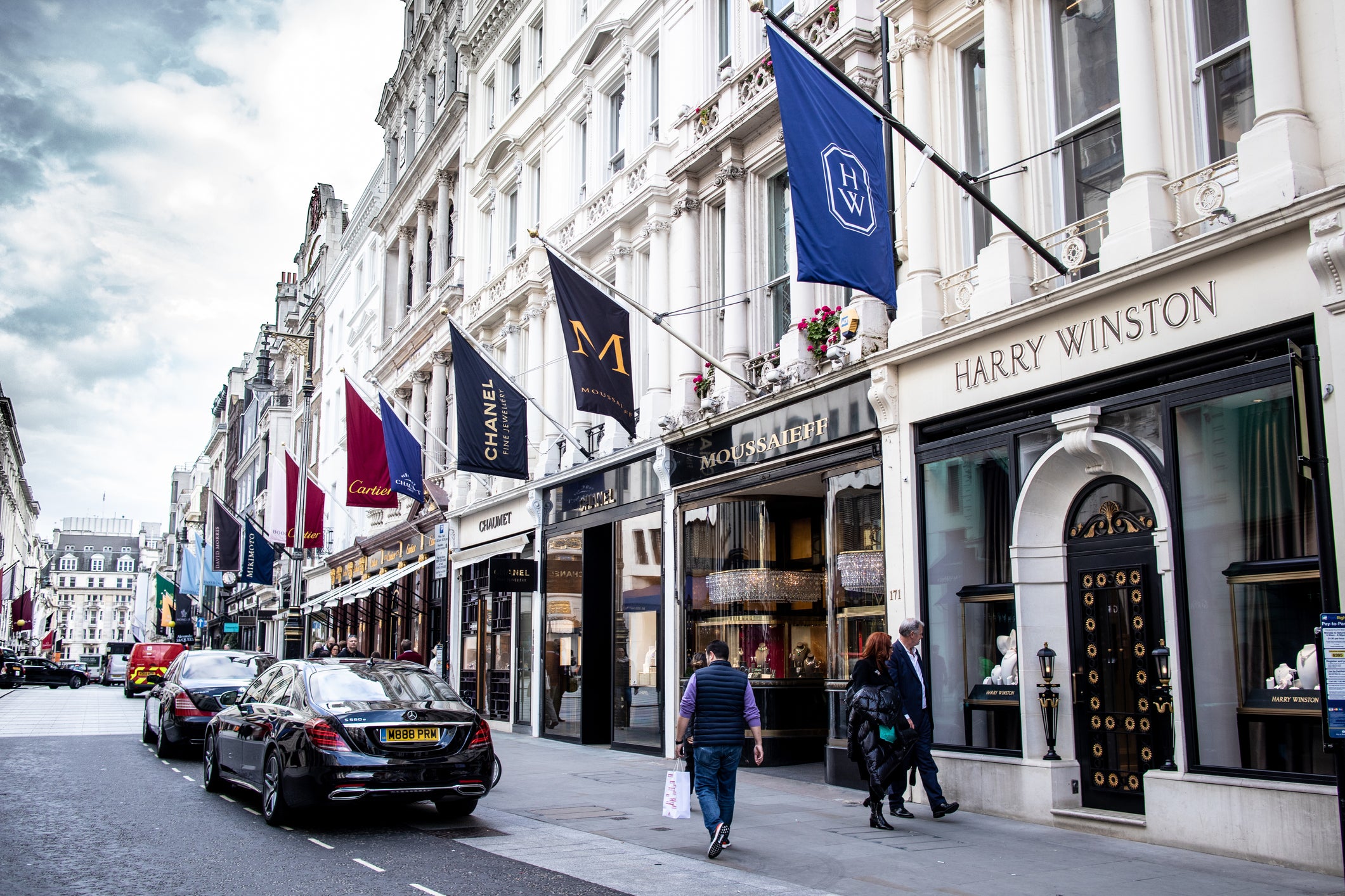 High end jewellers and original fashion labels exude luxury on Bond Street