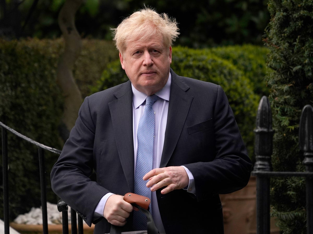 MPs brace for reshuffle as Tories try to escape ‘long Boris’