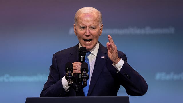 <p>Watch live: Joe Biden attempts to win over unions at Pennsylvania rally</p>