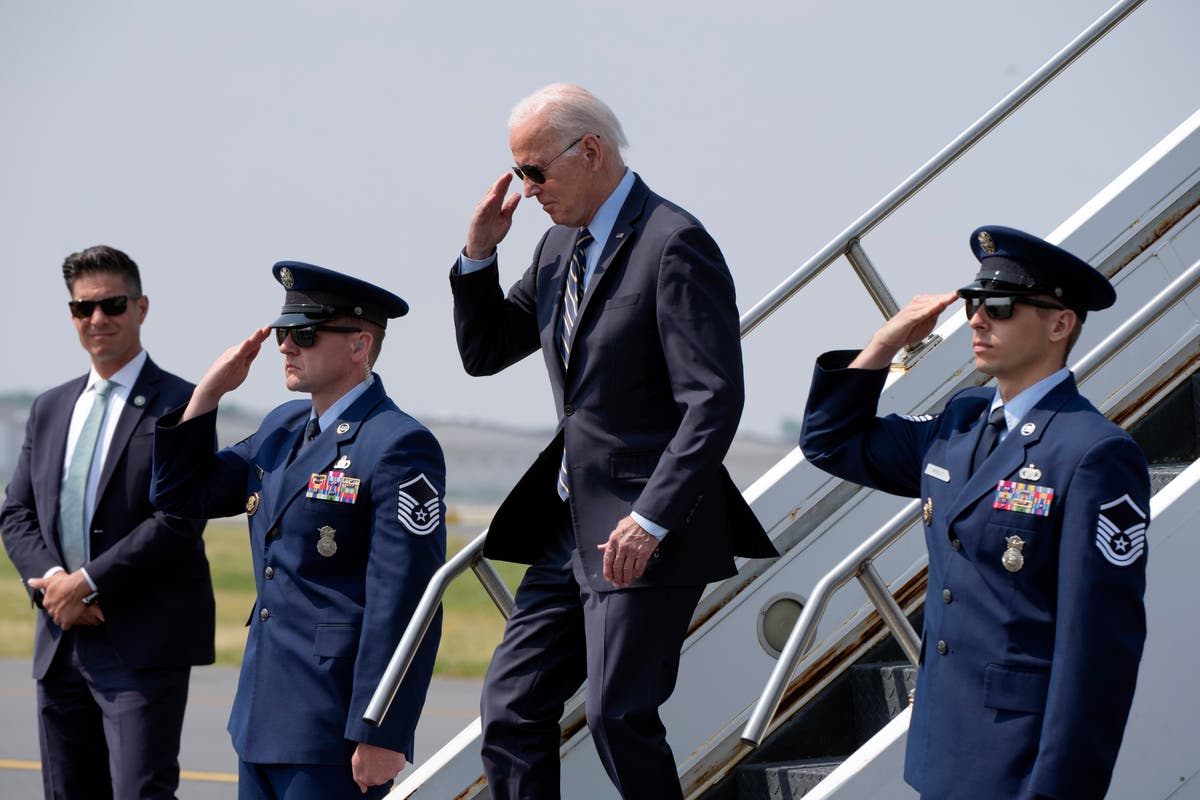 Biden seeing collapsed stretch of Interstate 95 from the air over ...