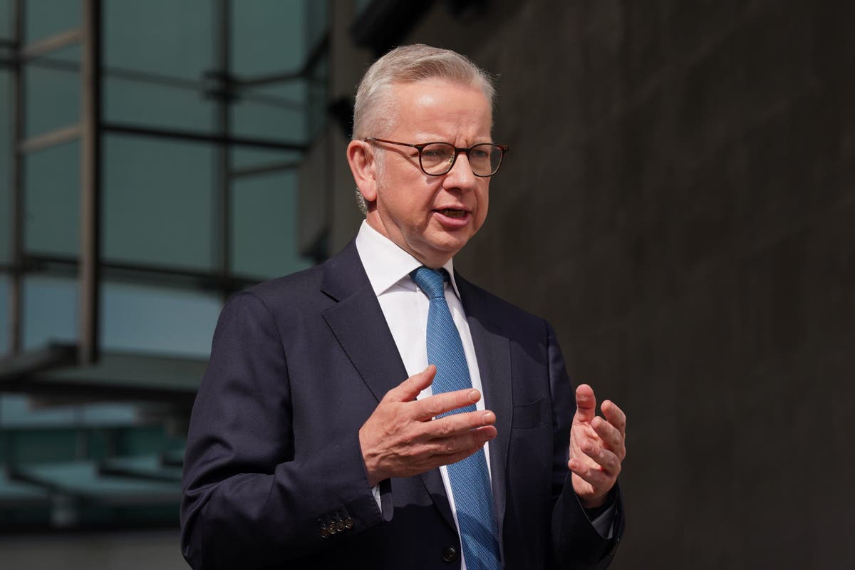 Gove &lsquo;disagrees&rsquo; with Privileges Committee conclusion and will abstain from vote