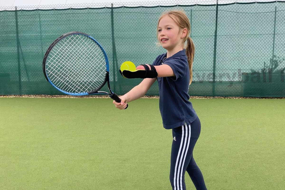 Tennis player with congenital limb difference &lsquo;confident&rsquo; thanks to prosthetic