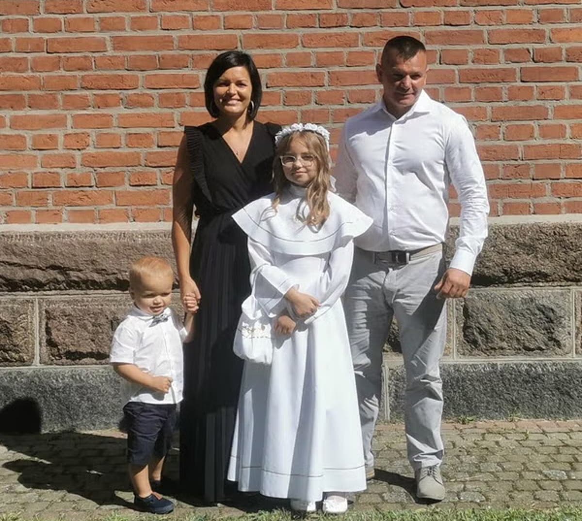 Mother and two children found dead in Hounslow flat believed to have been murdered