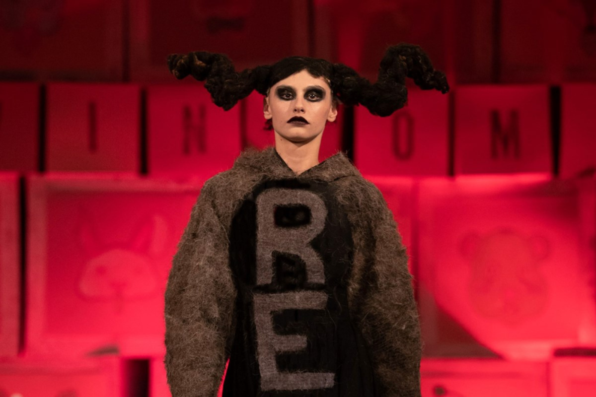 Dress using horsehair, nettles from King Charles&rsquo; residence to go on display