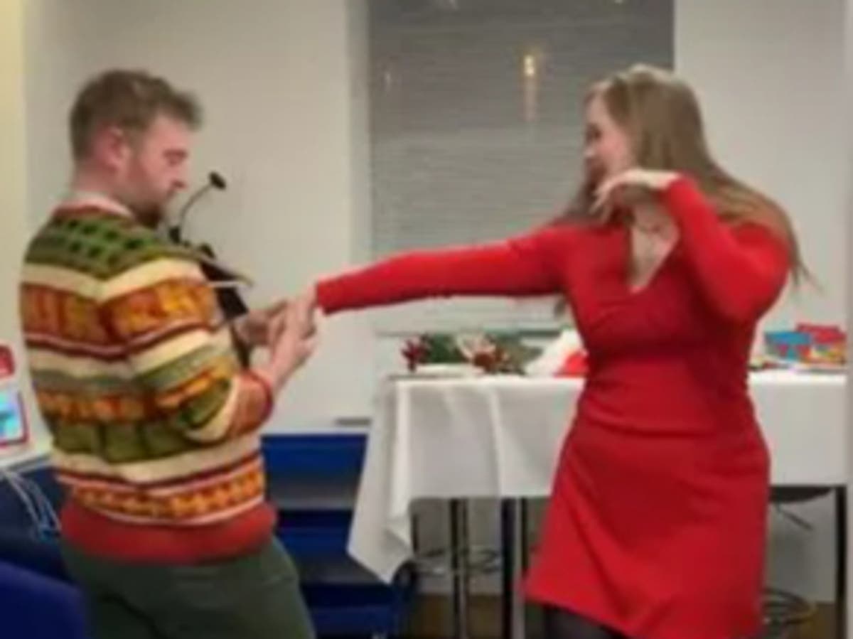 Boris Johnson &ndash; latest: MPs back scathing Partygate report and sanctions in humiliation for ex-PM