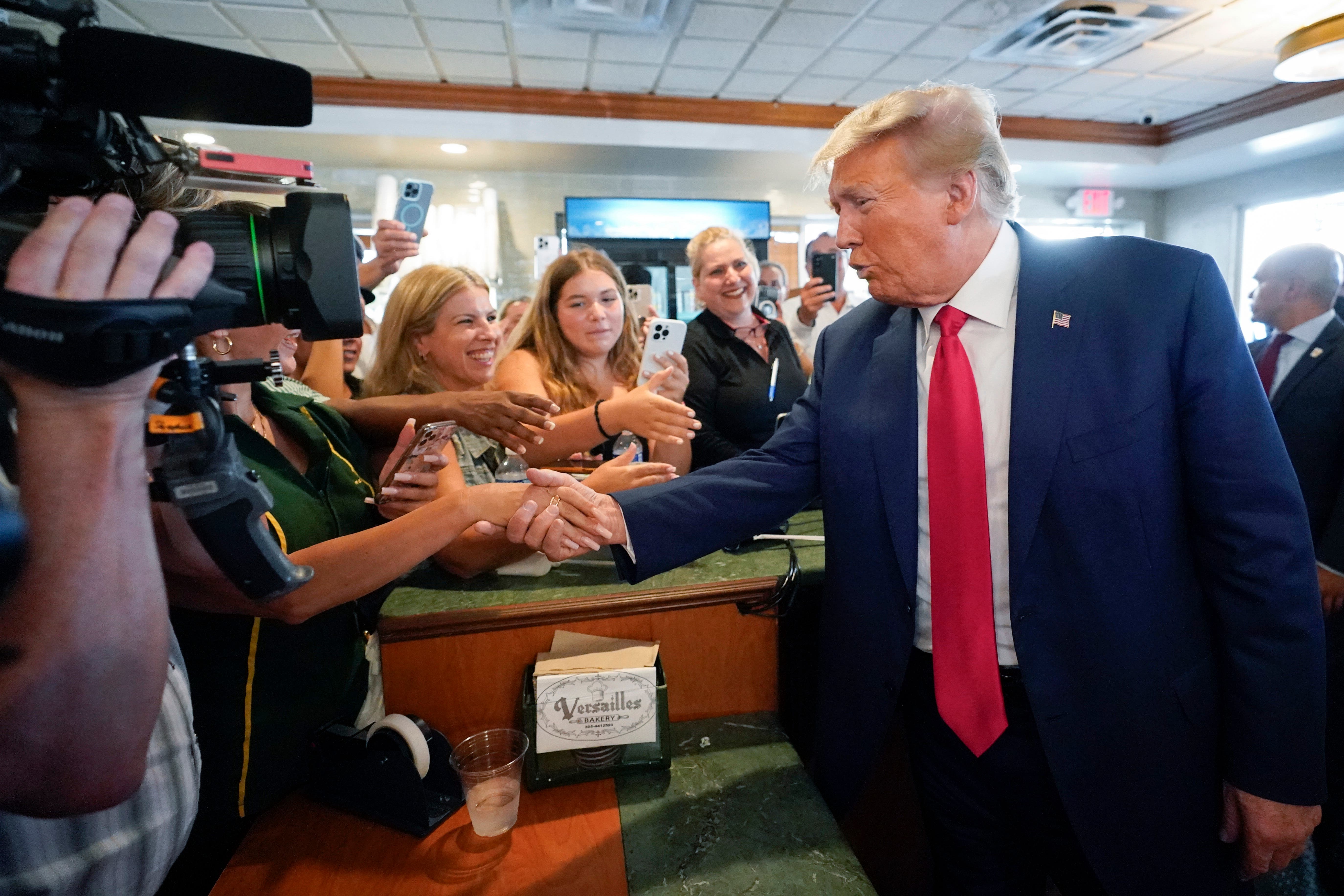 Trump drops below 50 per cent among GOP voters in new CNN poll following second indictment - Vimarsana News