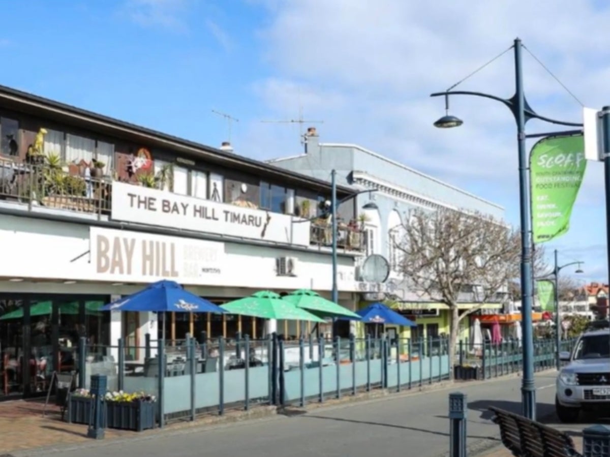 Man with axe goes on rampage in Chinese restaurants in New Zealand, injuring four