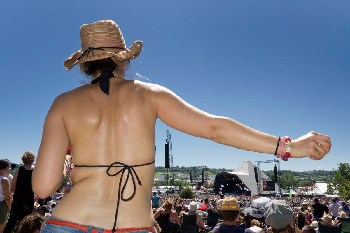 6 hacks for handling the heatwave at a festival 6 hacks for handling the heatwave at a festival