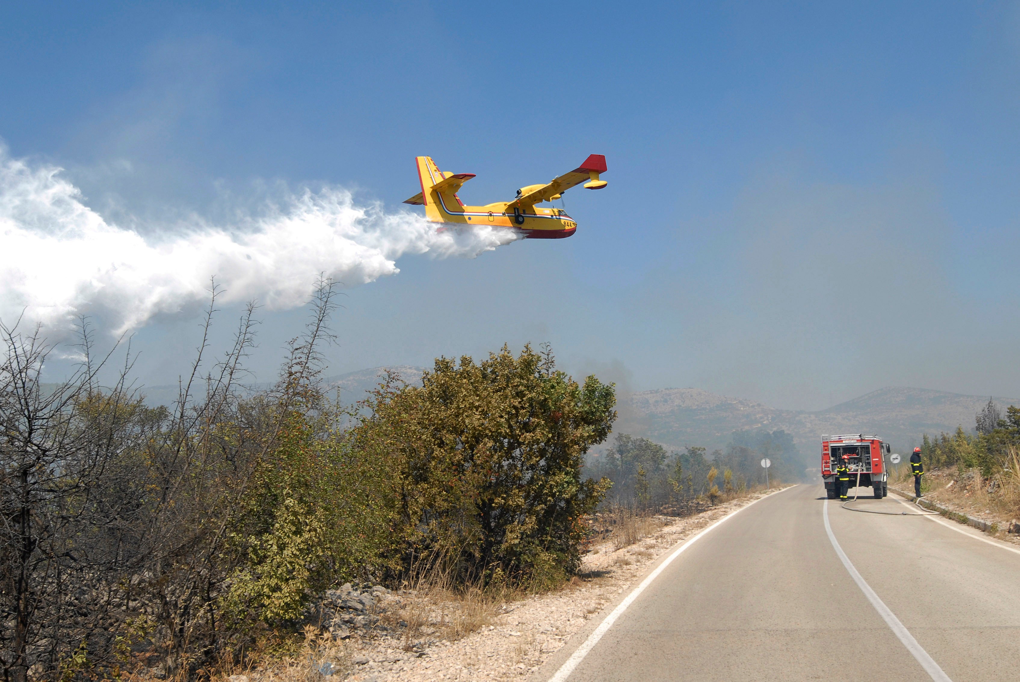 Europe Firefighting Planes