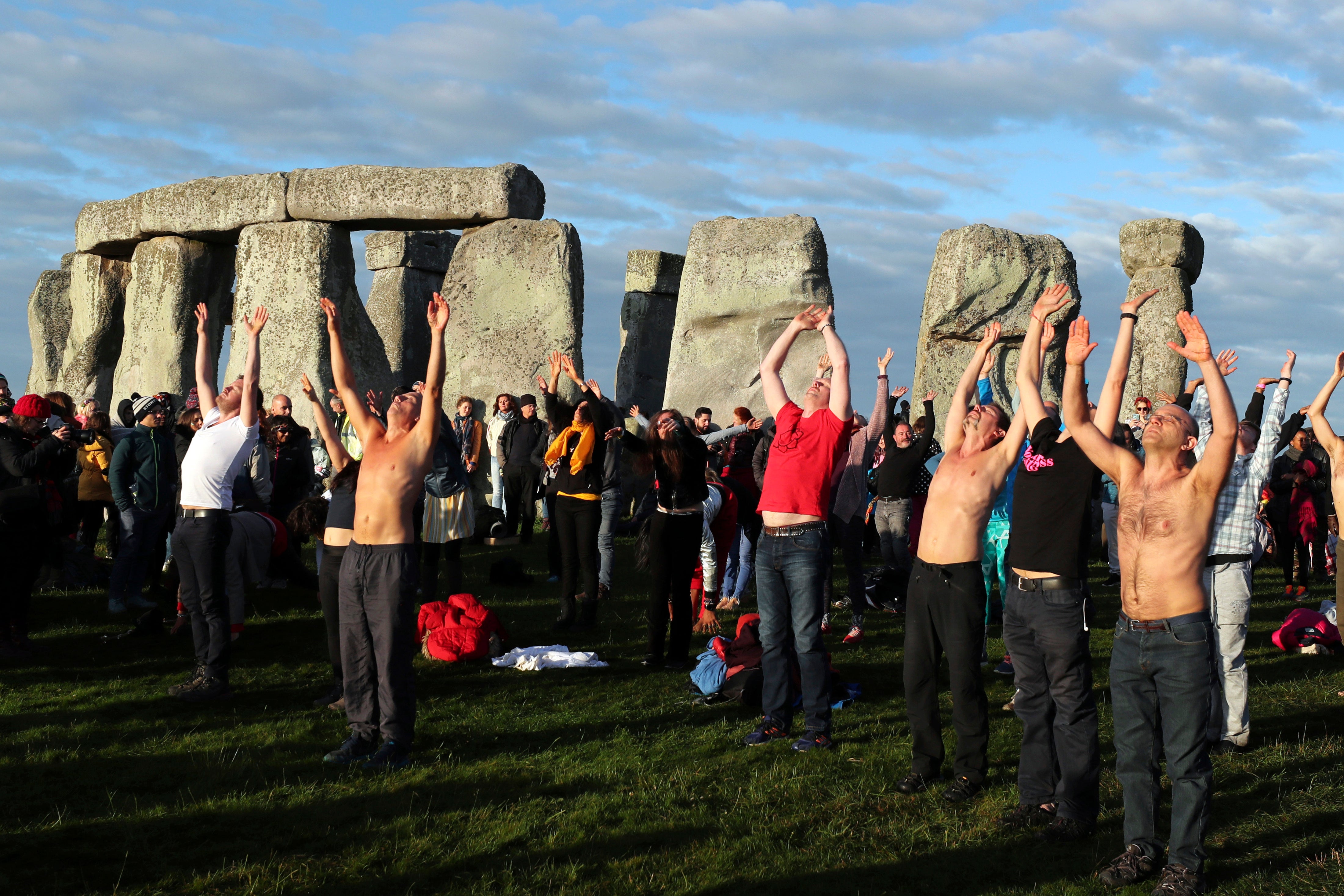 Thousands are expected to descend on Stonehenge for summer solstice