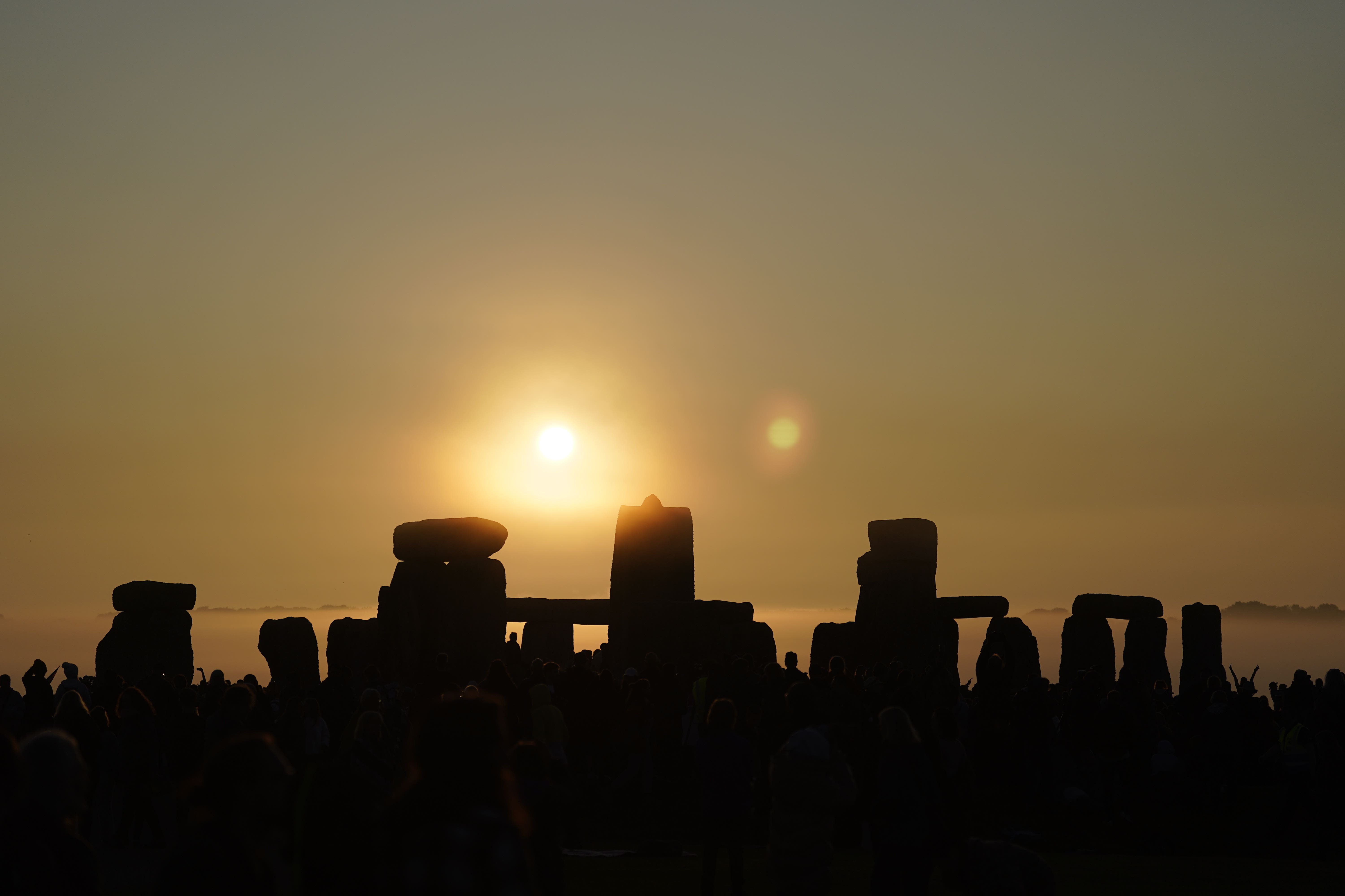 In Pictures Sun rises on Summer Solstice across Britain The Independent