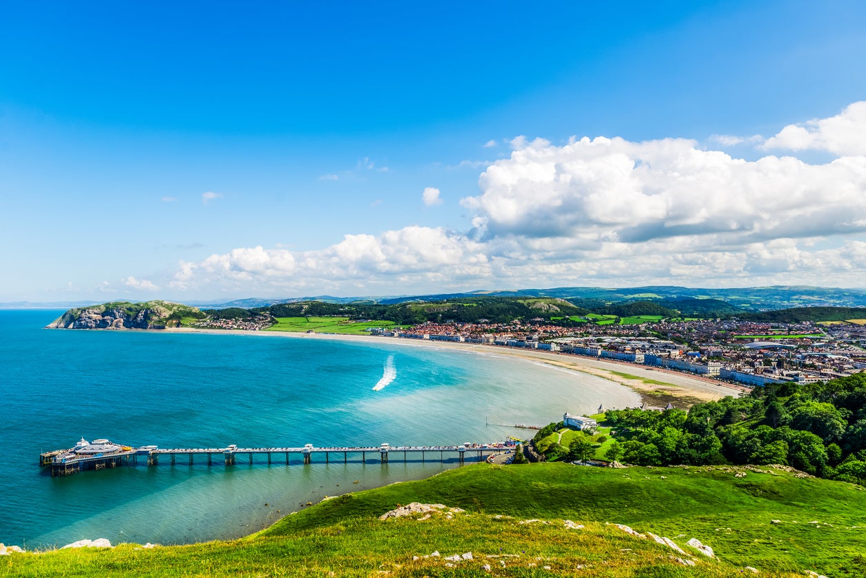 A view of Llandudno and its pier on a beautiful summer’s day