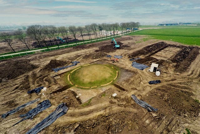 <p>Solar calendar unearthed near Tiel named ‘Stonehenge of Netherlands’</p>