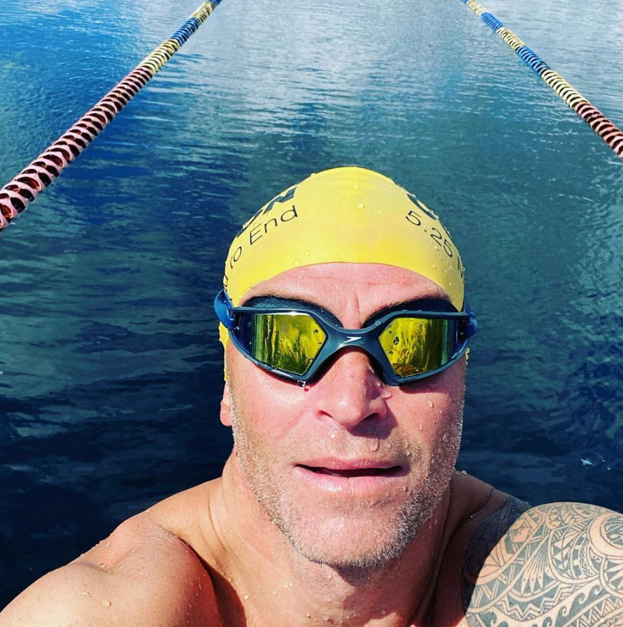 Iain Hughes swam more than 300 miles in 2022