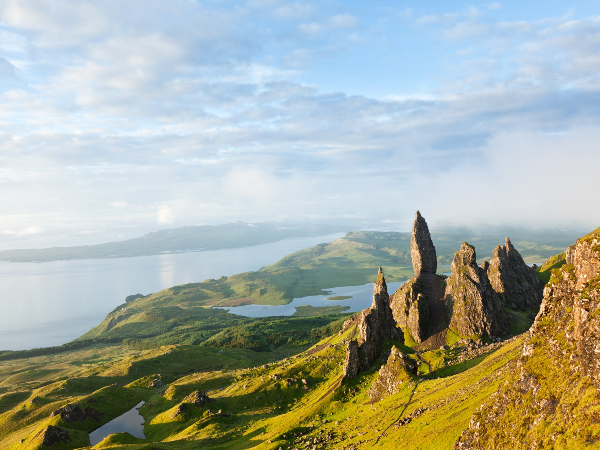 The spectacular Isle of Skye scenery can be explored on a budget