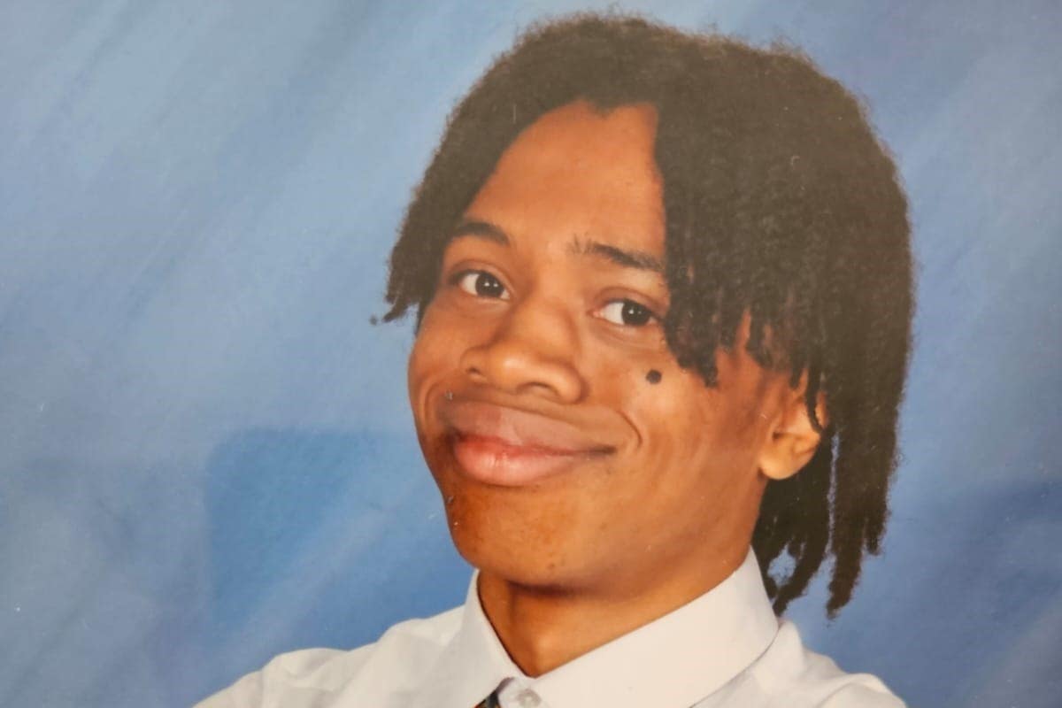 Tribute to &lsquo;vibrant and promising&rsquo; teenager who drowned after jumping off pier