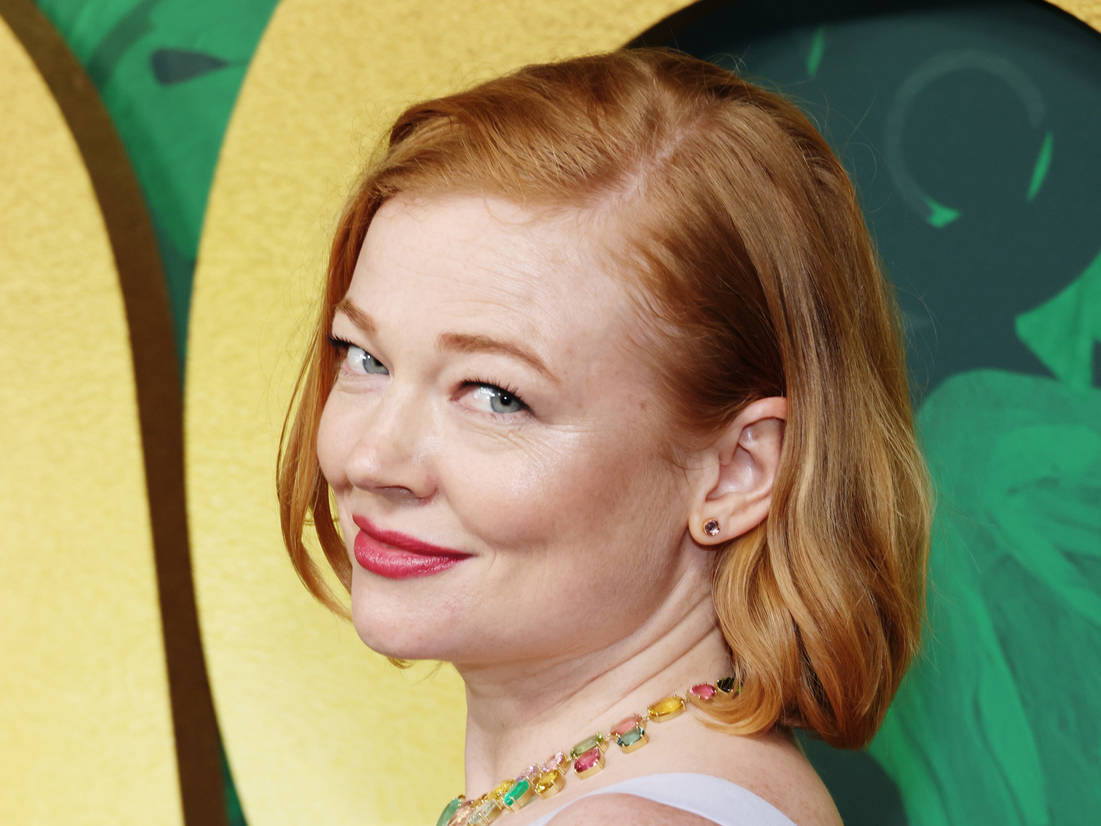 Sarah Snook to Play All 26 Roles in Stage Adaptation of Oscar Wilde's The  Picture of Dorian Gray