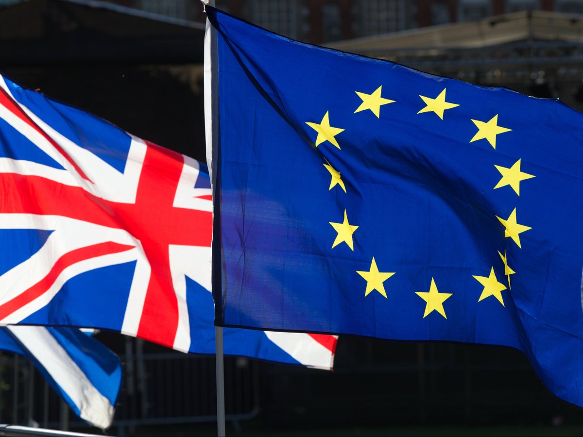 Офіс Садіка Хана заборонив вивішувати прапор ЄС на річницю Brexit