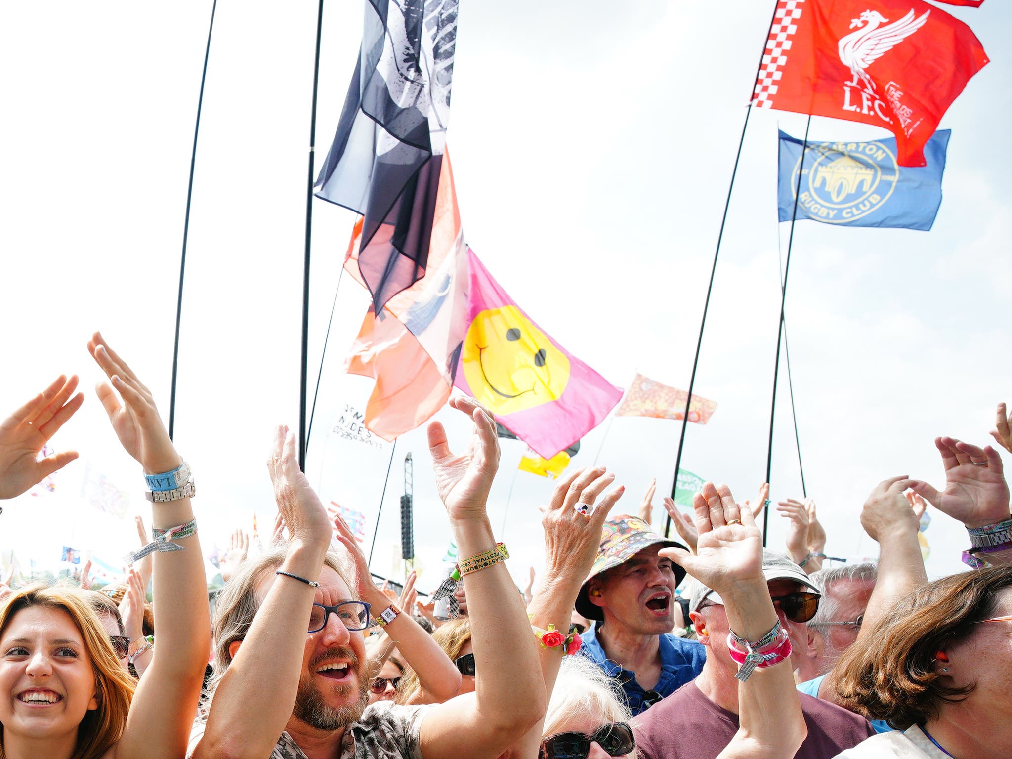 Flags at Glastonbury 2023: The best signs and flags this year so far - Vimarsana News