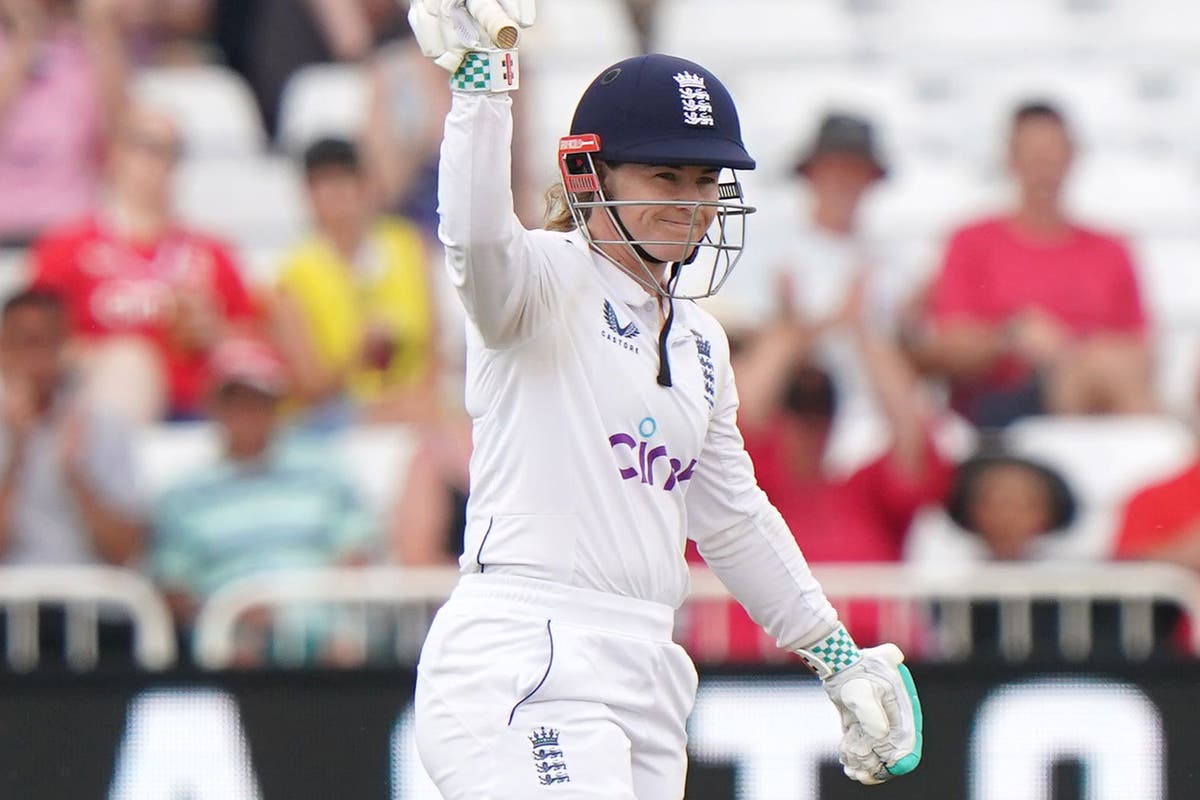 Tammy Beaumont hits a new high as England eye first innings lead at Trent Bridge