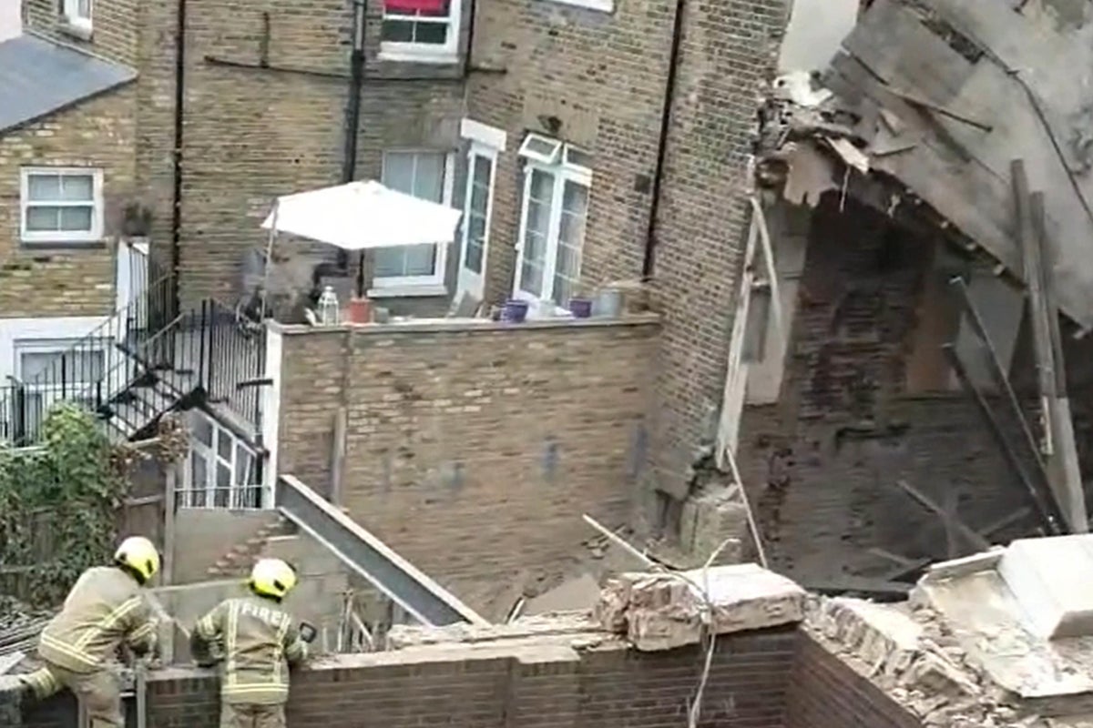 Man describes ‘scary’ moment building nearby in Hackney collapses