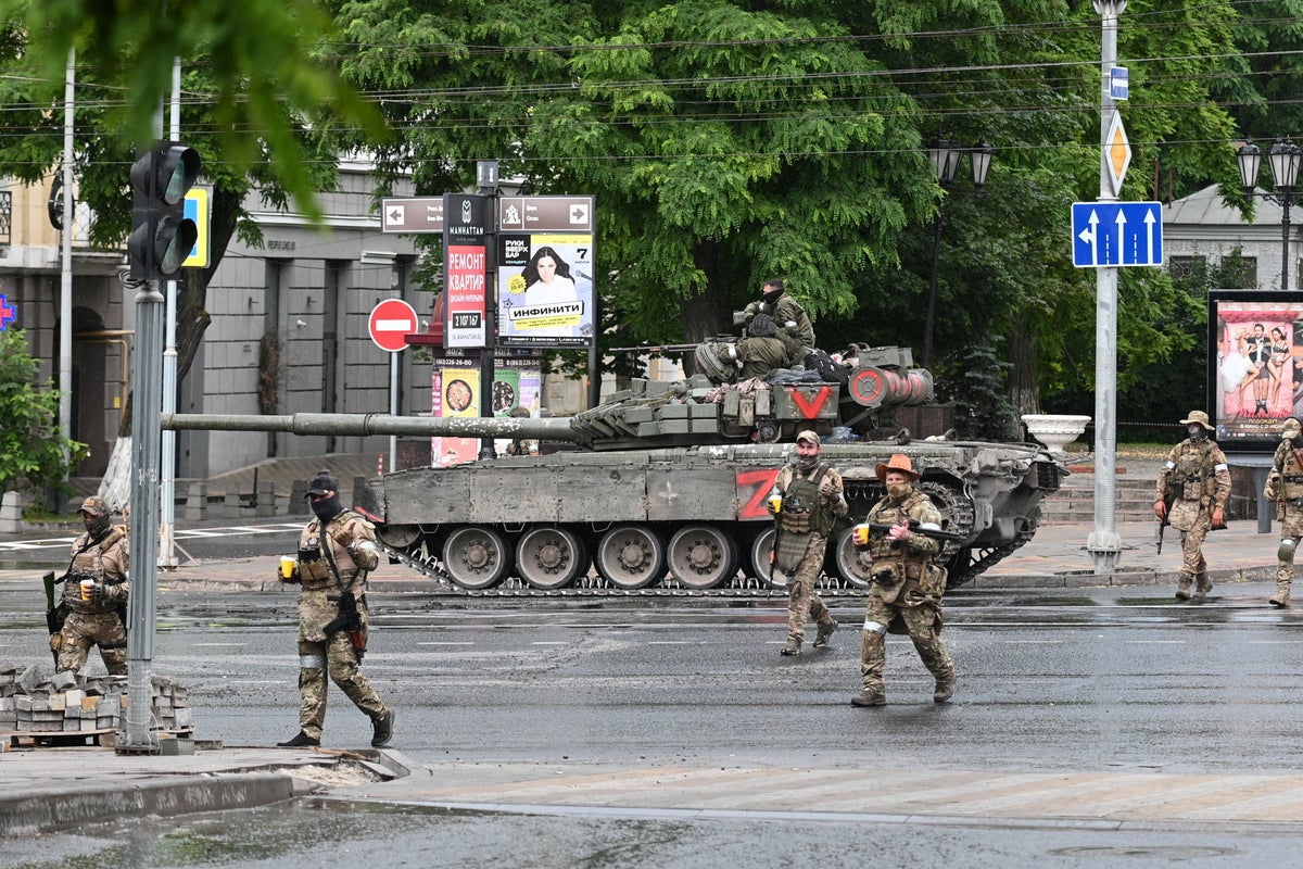 What is happening in Russia right now: Mutiny, mayhem and panic on the ...