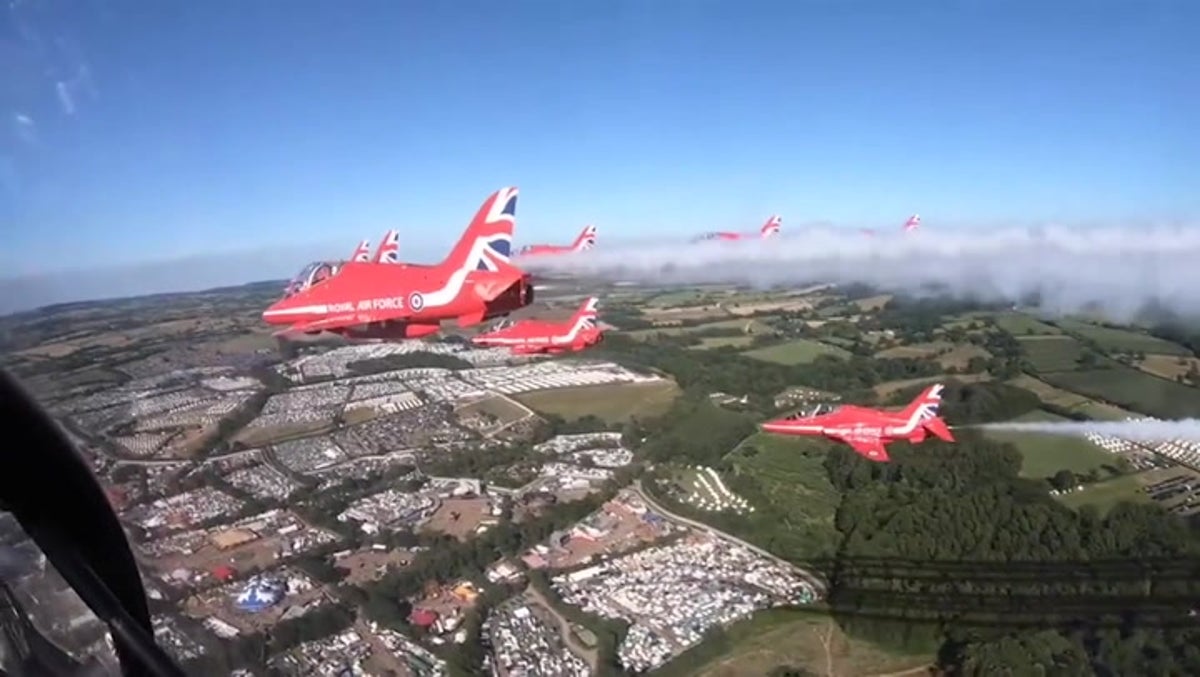 Watch: Red Arrows stage flypast during Lewis Capaldi’s Glastonbury set