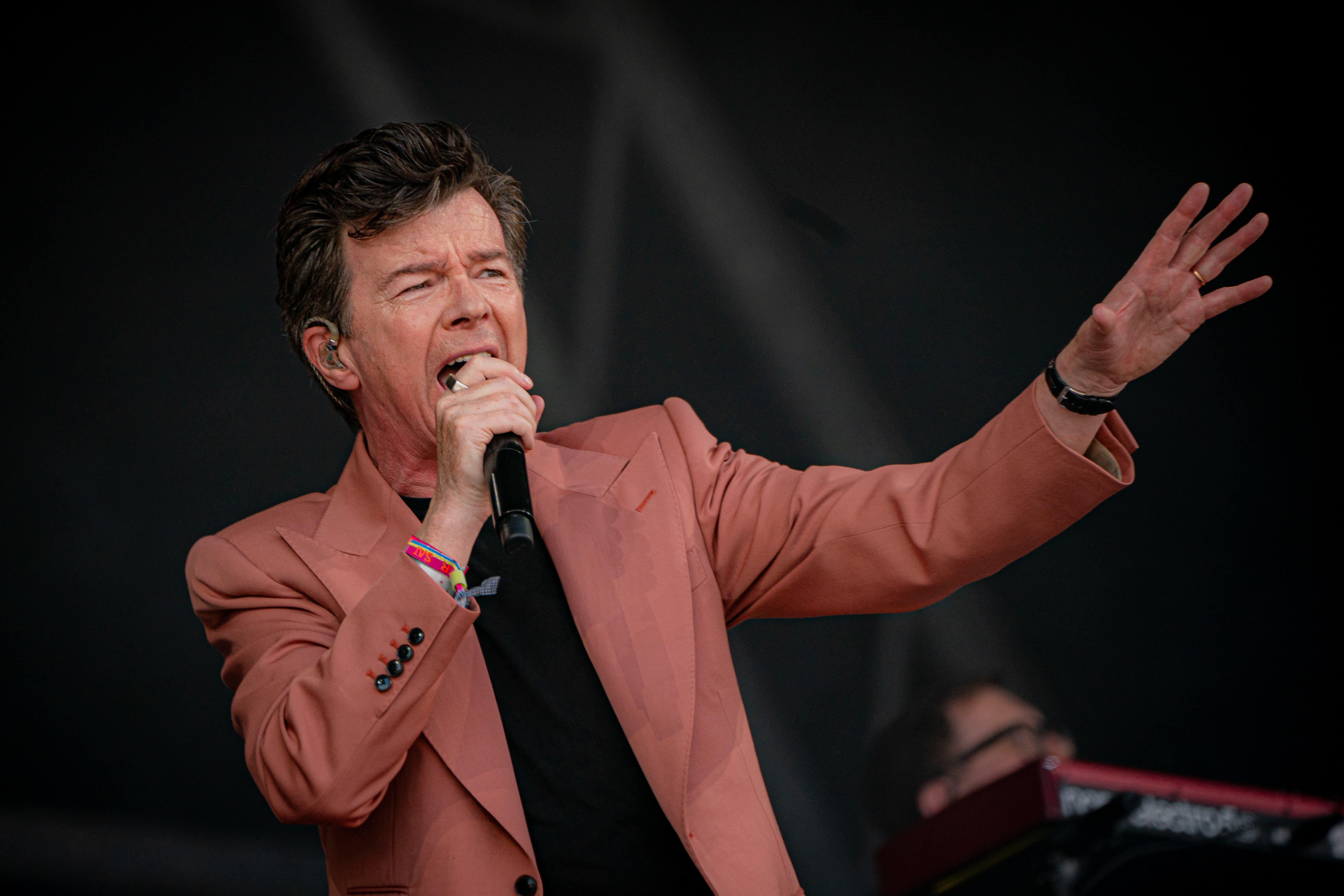 Rick Astley brands Glastonbury crowd the ‘loveliest’ ever | The Independent
