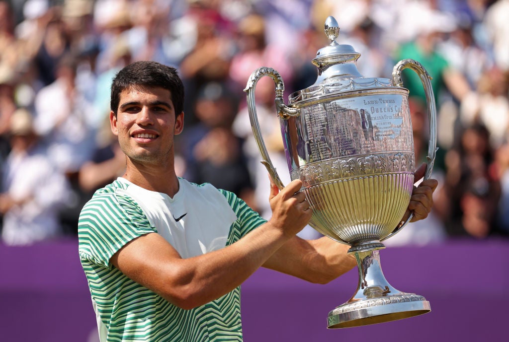 Carlos Alcaraz celebrates after winning the final at Queen’s on Sunday