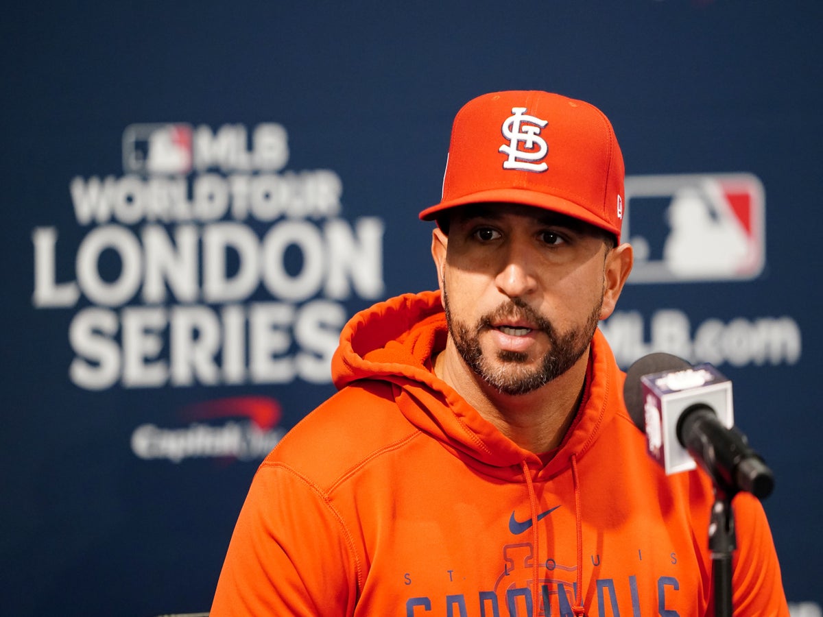 Cardinals battle back to beat Cubs, split London Series behind